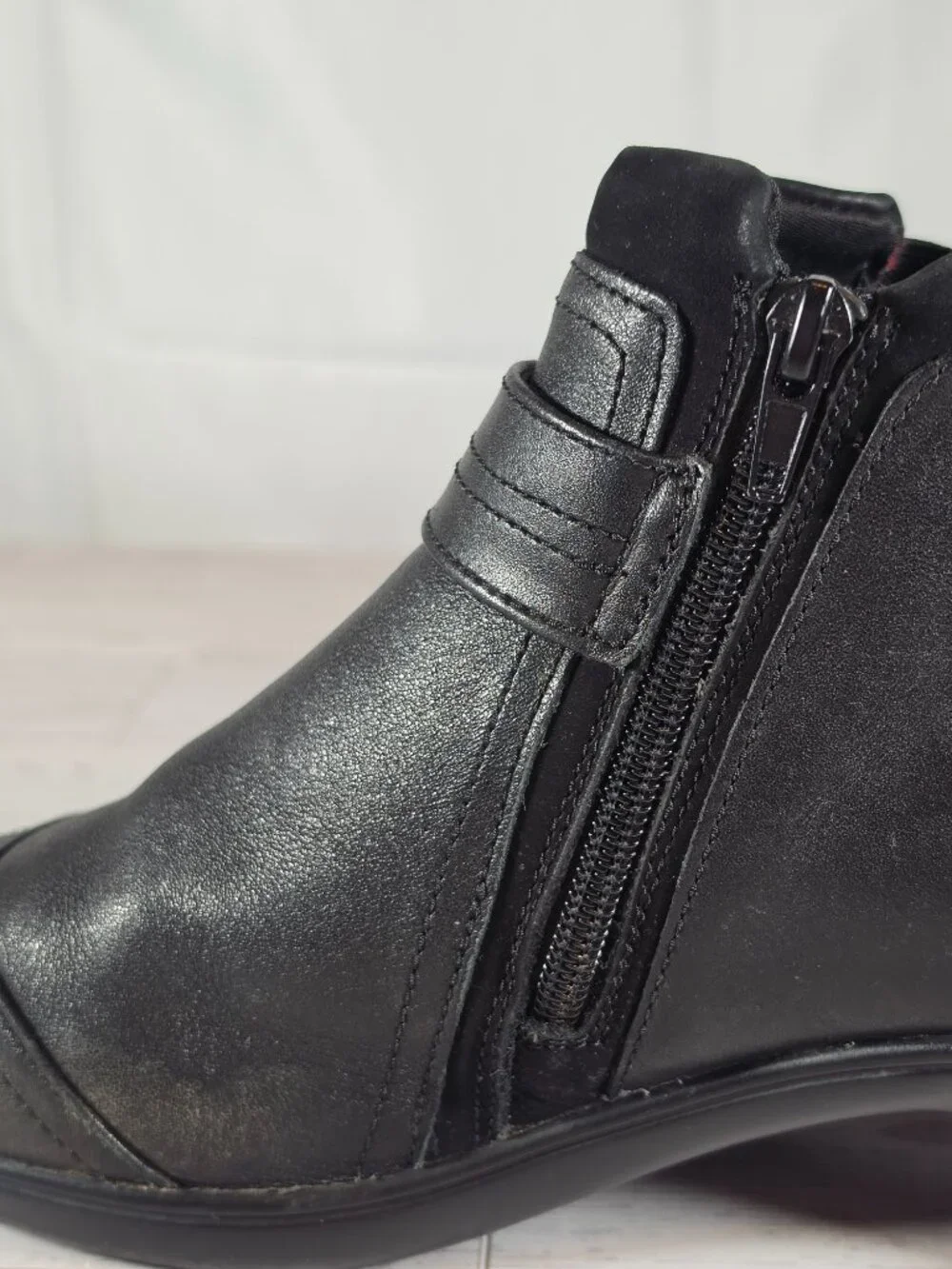 Bioheels genuine leather